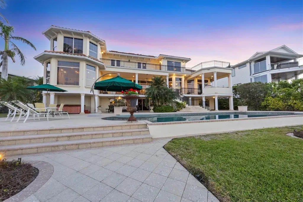 1137 N Lake Shore Drive Sarasota FL 34231