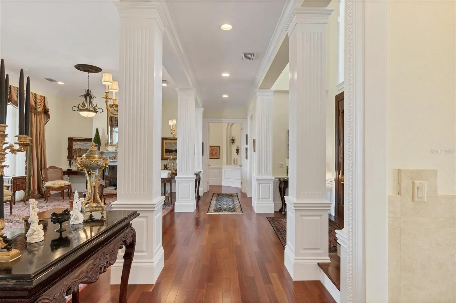 1137 N Lake Shore Drive Sarasota FL 34231