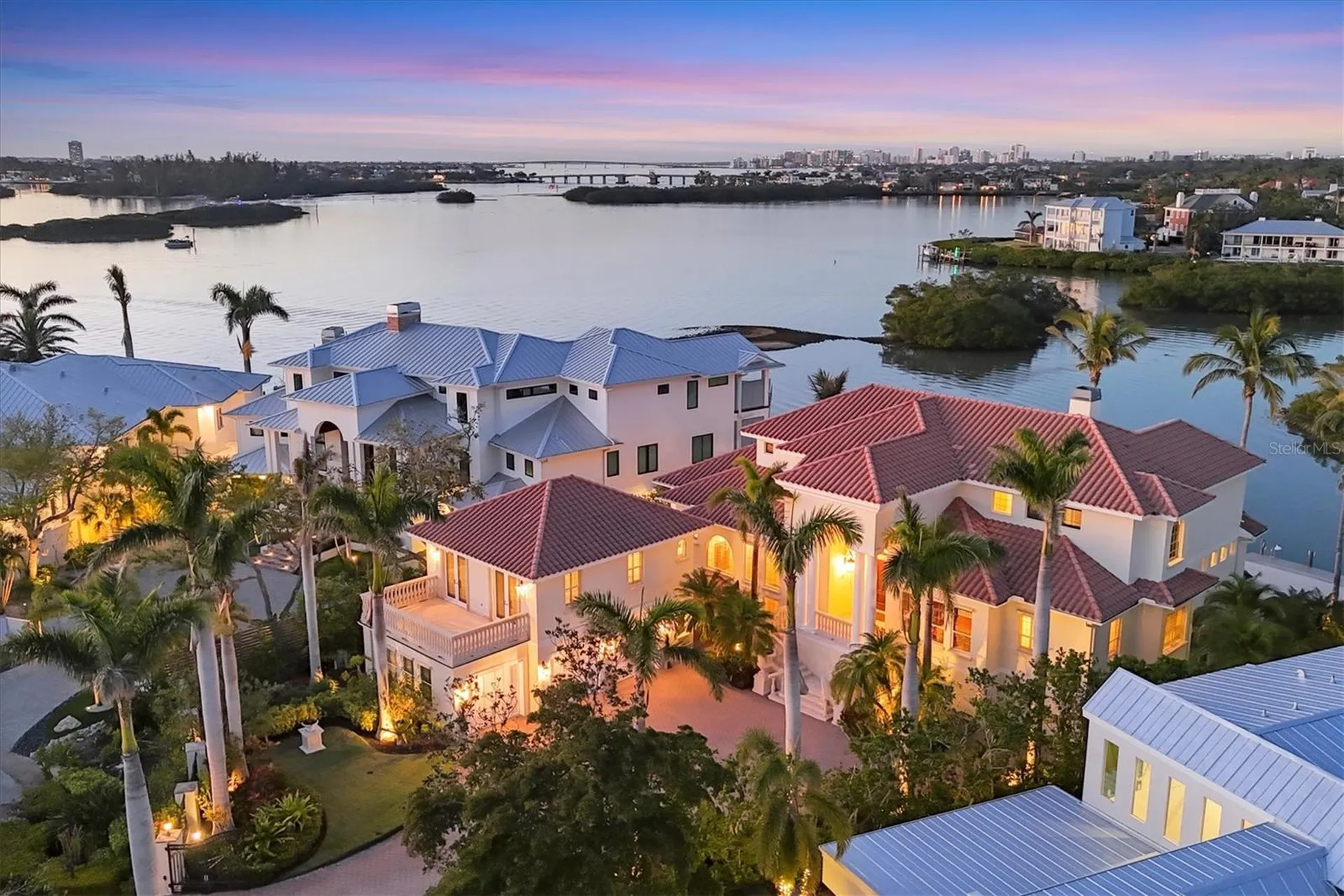 1137 N Lake Shore Drive Sarasota FL 34231