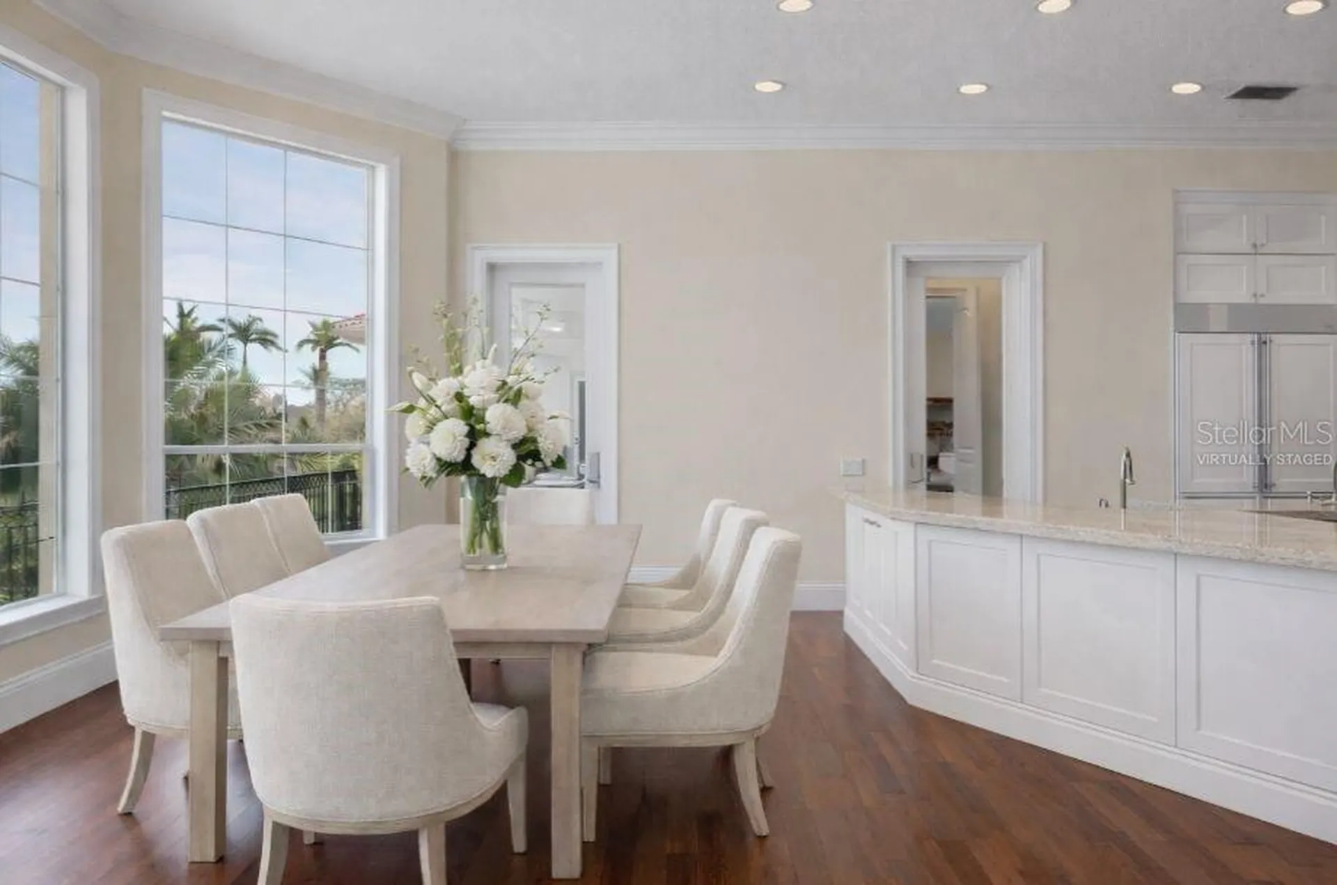 1137 N Lake Shore Drive Sarasota FL 34231