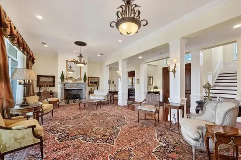 1137 N Lake Shore Drive Sarasota FL 34231