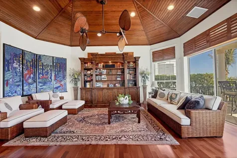 1137 N Lake Shore Drive Sarasota FL 34231