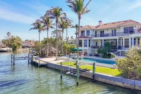 1137 N Lake Shore Drive Sarasota FL 34231
