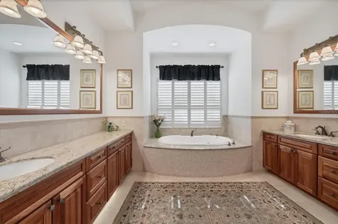 1137 N Lake Shore Drive Sarasota FL 34231