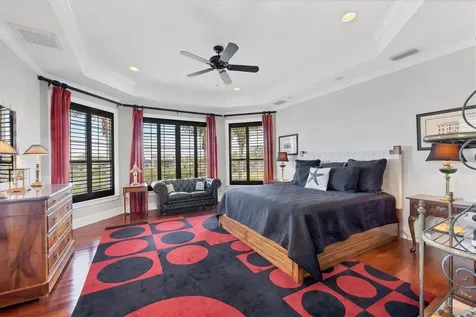 1137 N Lake Shore Drive Sarasota FL 34231