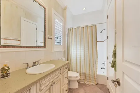 1137 N Lake Shore Drive Sarasota FL 34231