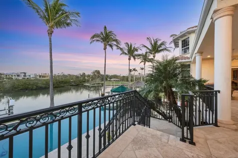 1137 N Lake Shore Drive Sarasota FL 34231