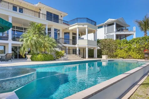 1137 N Lake Shore Drive Sarasota FL 34231