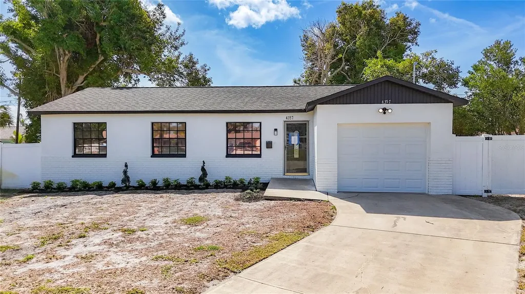 4357 Trout Drive SE St Petersburg FL 33705
