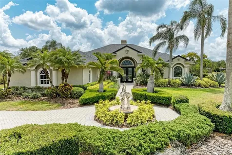 10002 Cherry Hills Avenue Circle Bradenton FL 34202