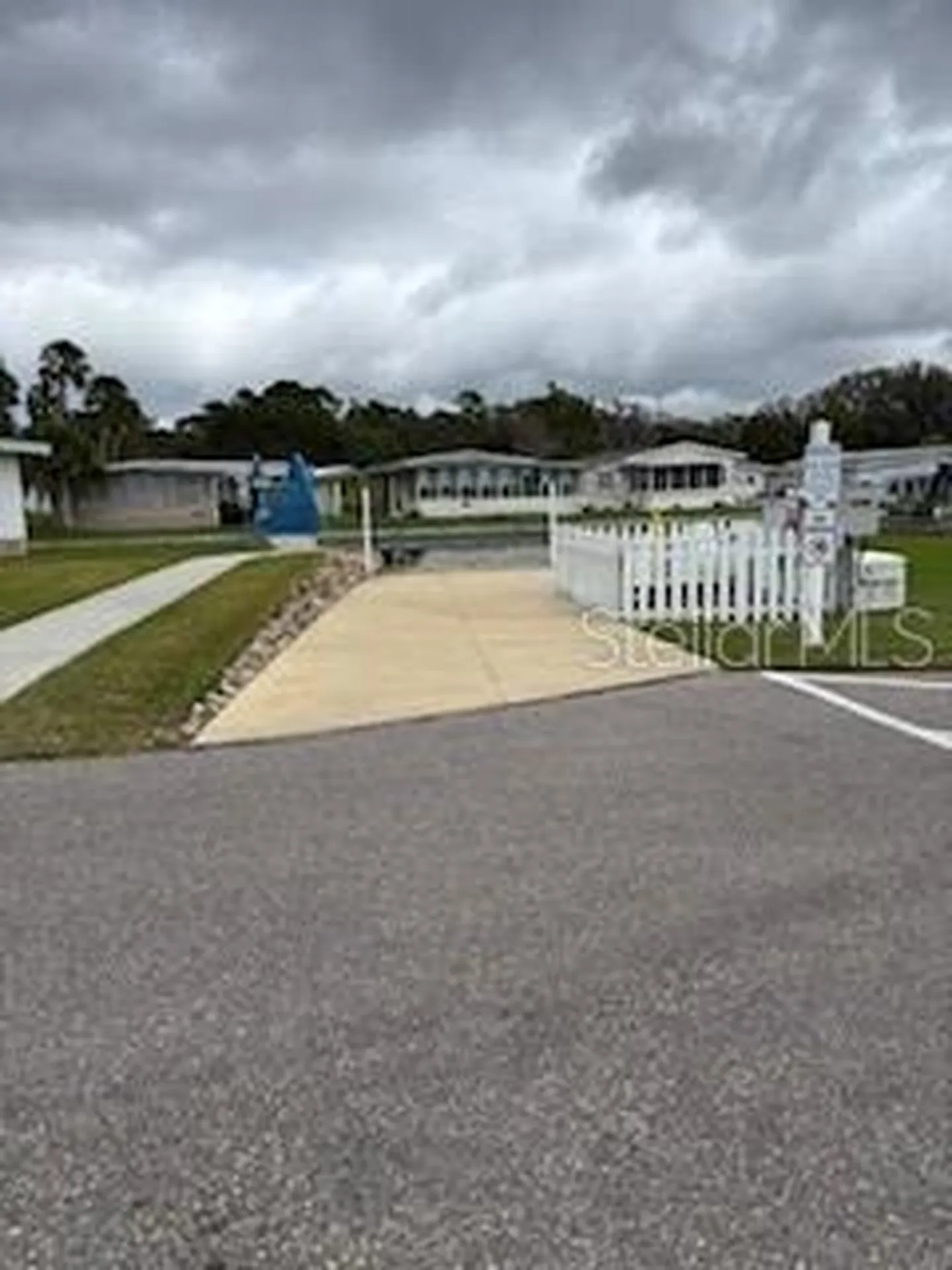 29 Club House Eustis FL 32726
