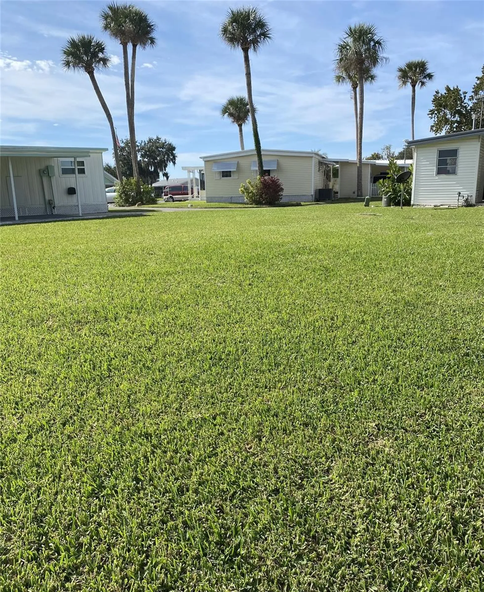 29 Club House Eustis FL 32726