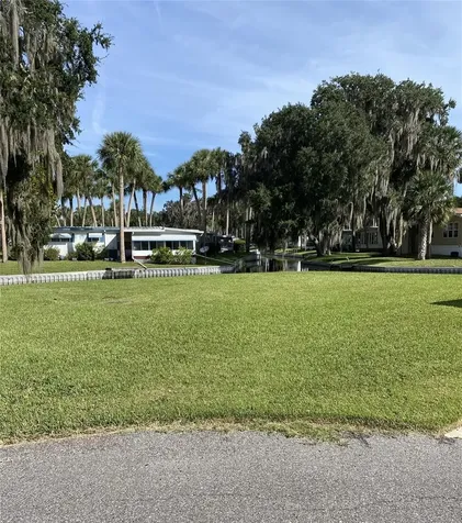 29 Club House Eustis FL 32726
