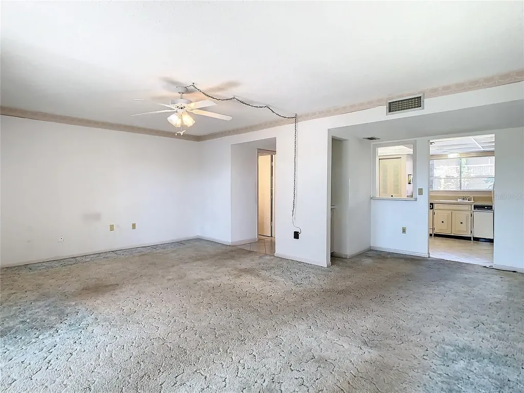 6323 Newtown Circle Tampa FL 33615