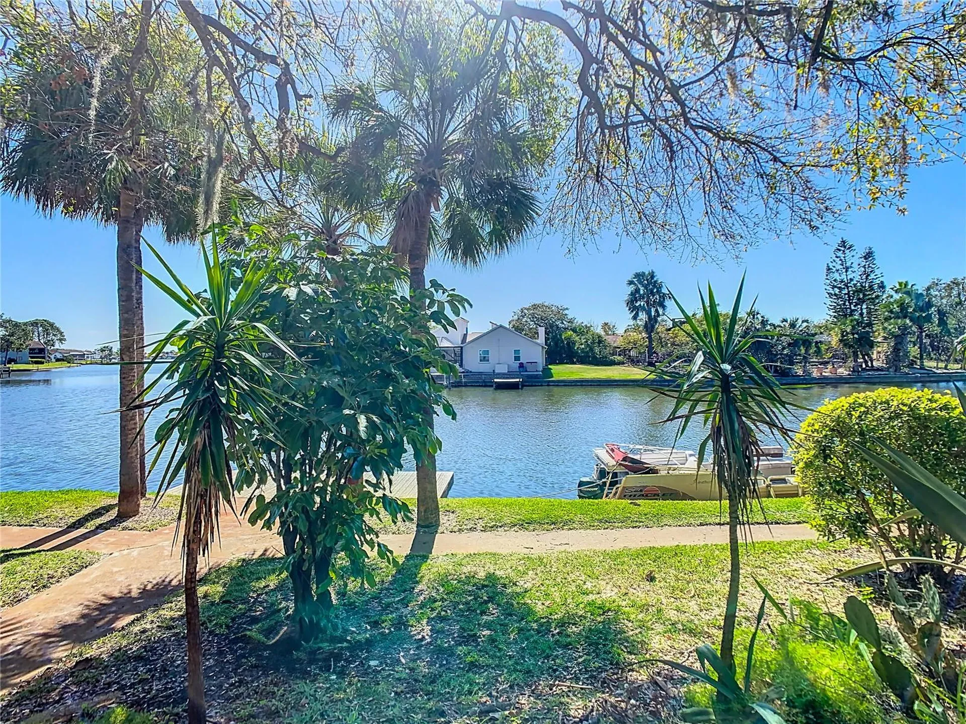 6323 Newtown Circle Tampa FL 33615