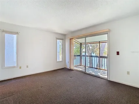 6323 Newtown Circle Tampa FL 33615