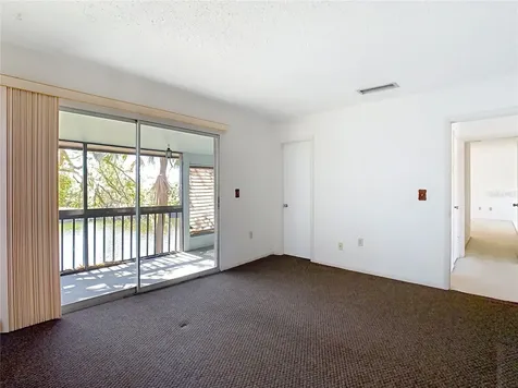 6323 Newtown Circle Tampa FL 33615