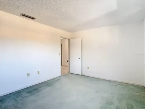 6323 Newtown Circle Tampa FL 33615