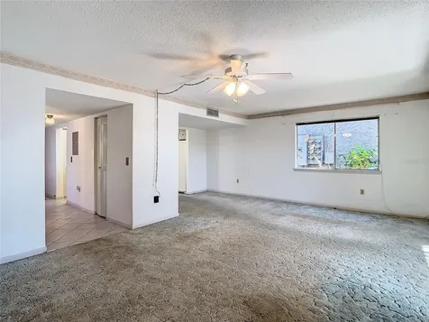 6323 Newtown Circle Tampa FL 33615