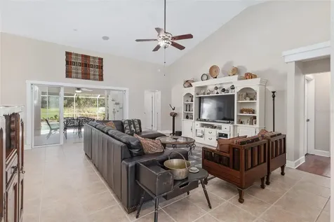 24477 NW 160th Avenue High Springs FL 32643