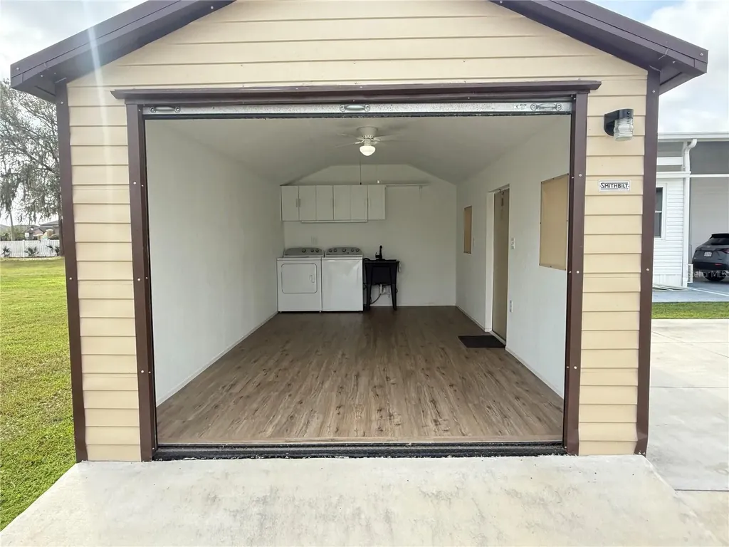 8933 Southshore Court Polk City FL 33868