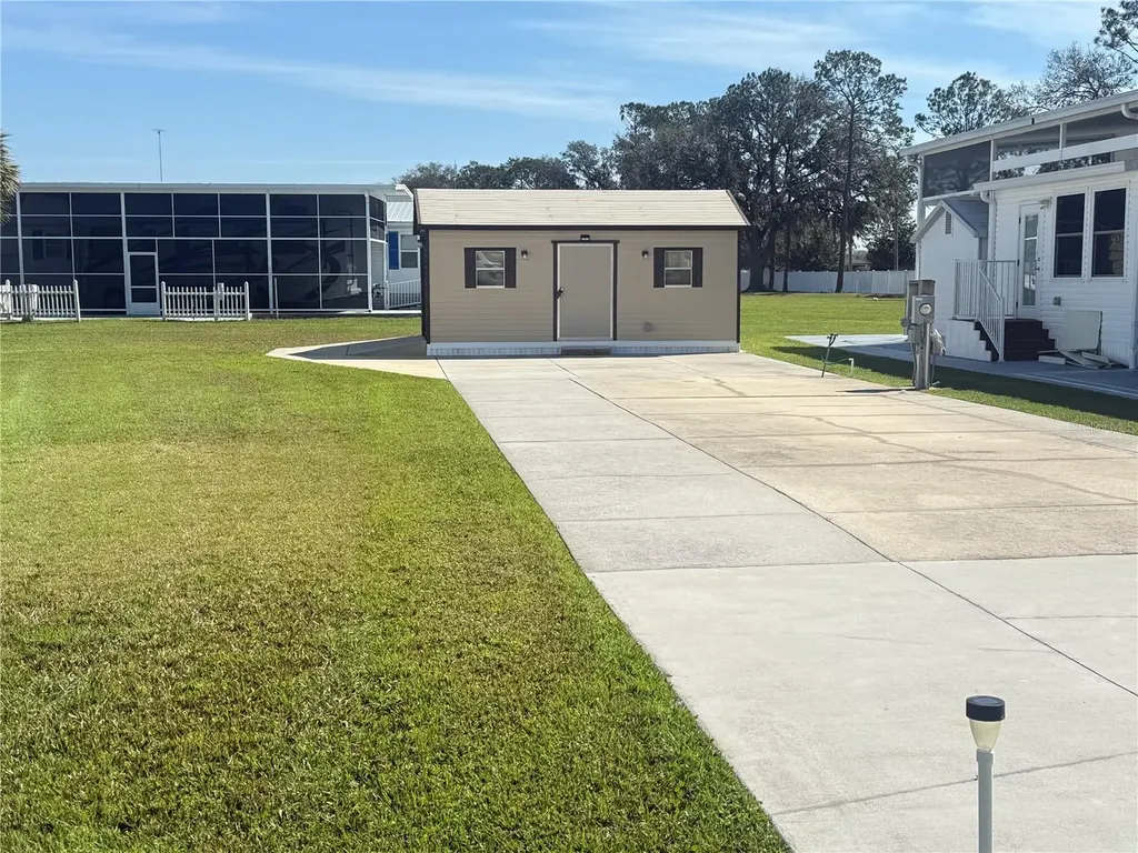 8933 Southshore Court Polk City FL 33868