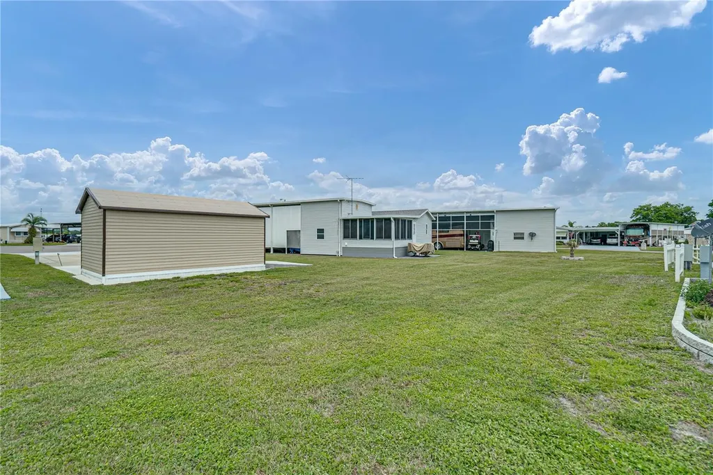 8933 Southshore Court Polk City FL 33868