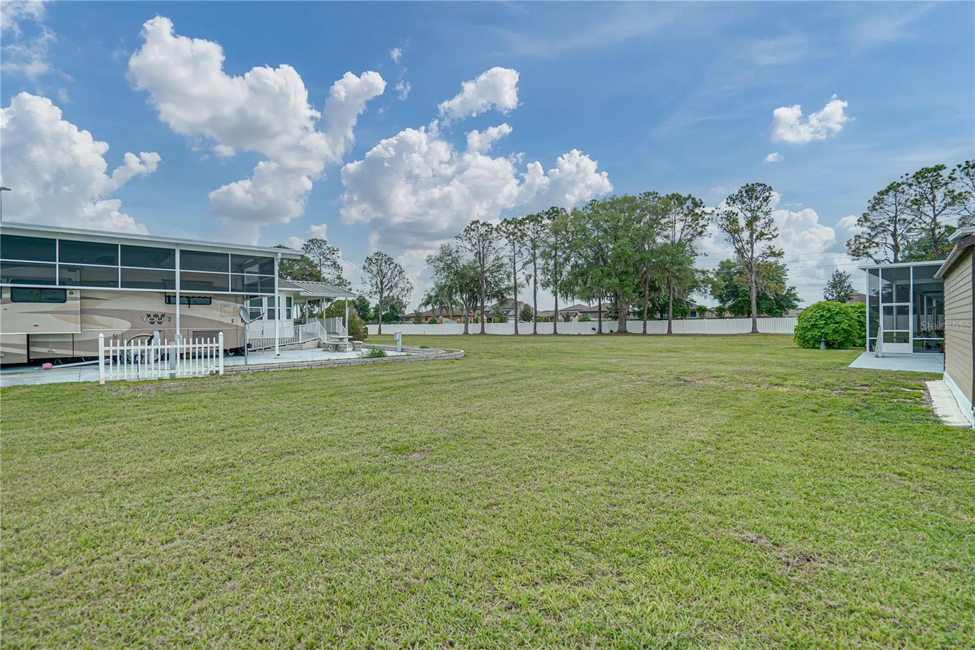 8933 Southshore Court Polk City FL 33868