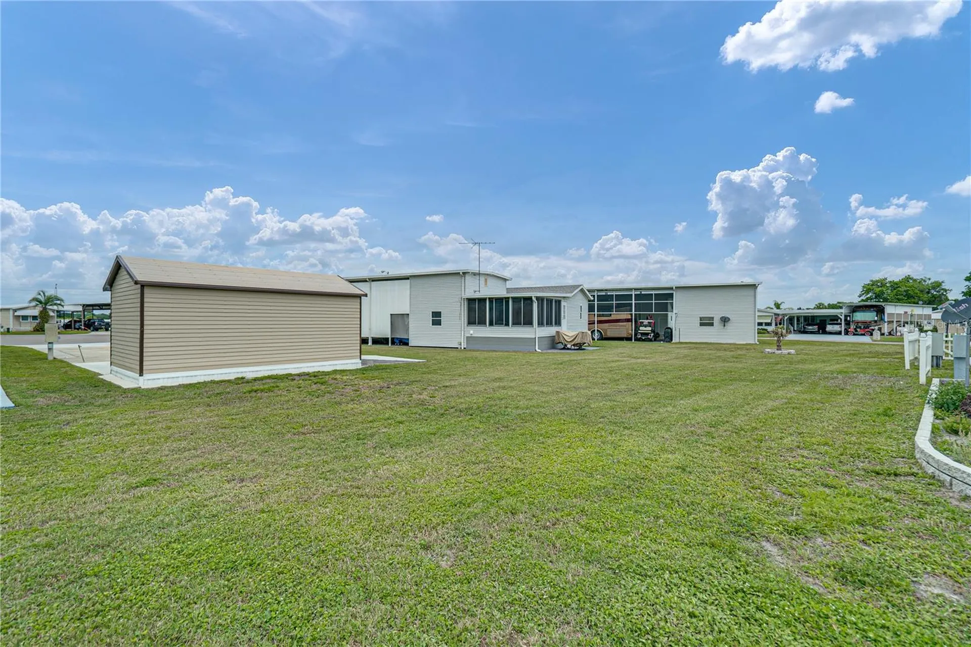 8933 Southshore Court Polk City FL 33868