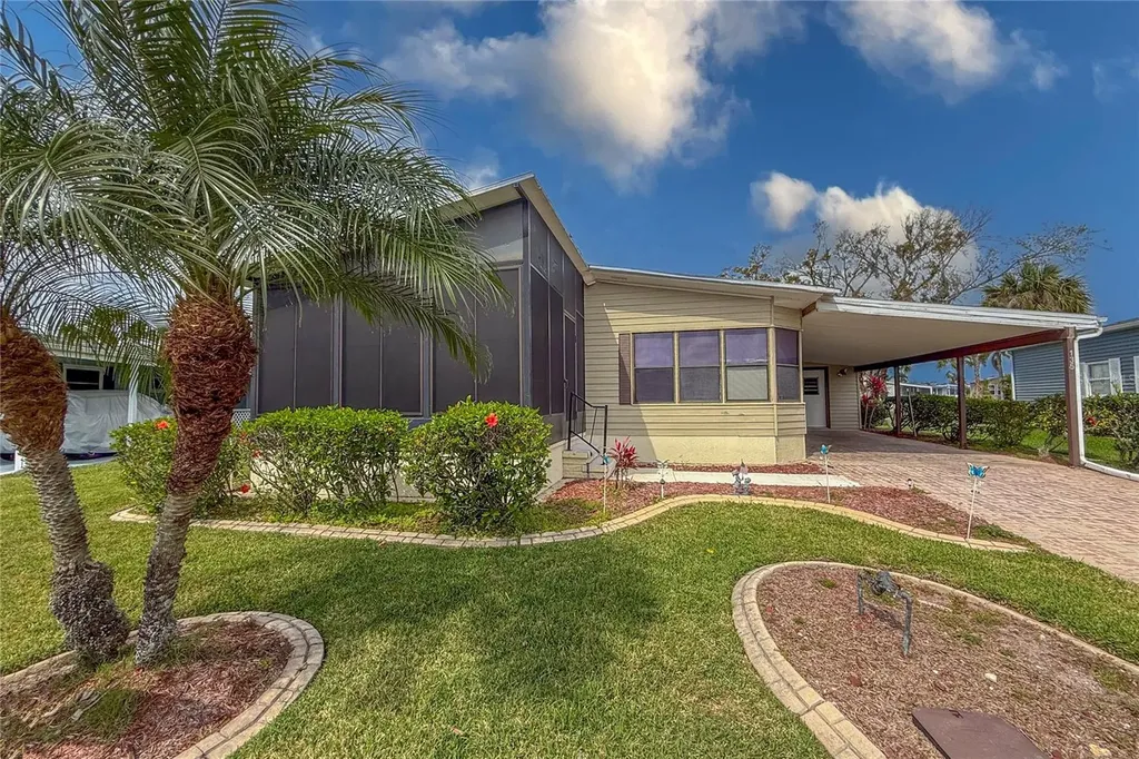 135 Hummingbird Avenue Ellenton FL 34222