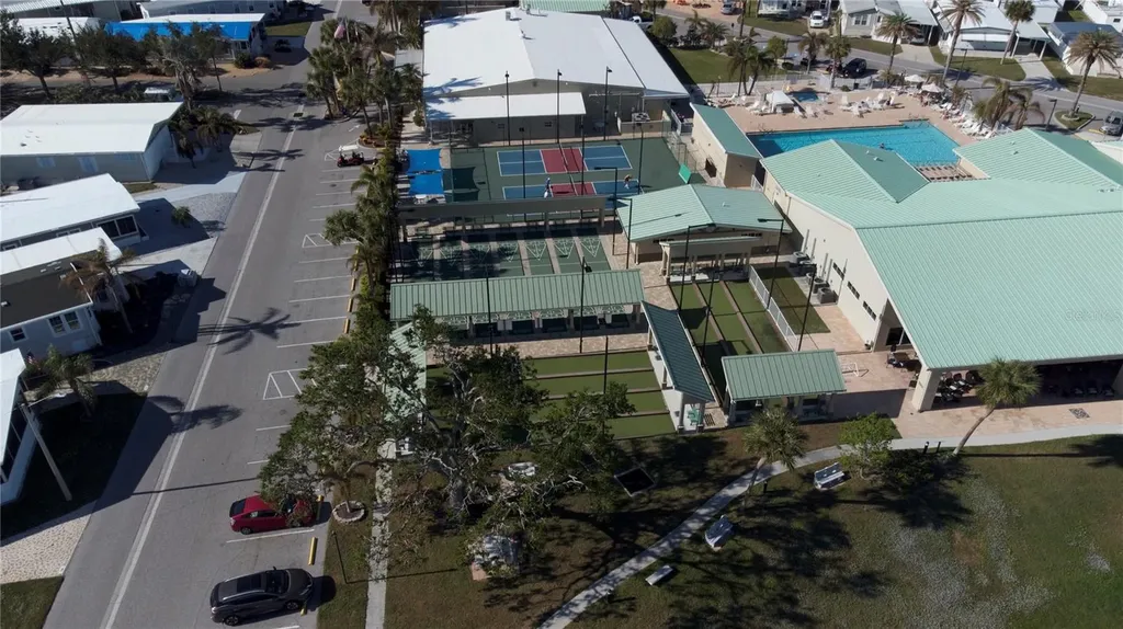 649 N Green Circle Venice FL 34285