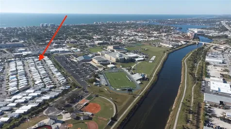 649 N Green Circle Venice FL 34285
