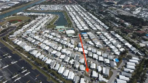 649 N Green Circle Venice FL 34285
