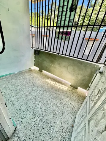 10, Las Flores Street Pueblo Ward Orocovis PR 00720