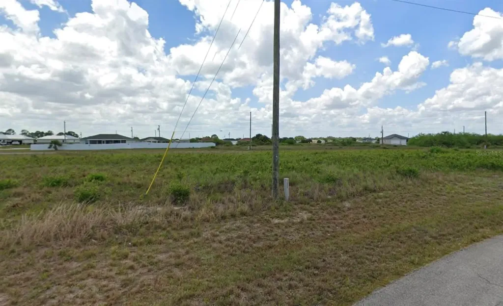9013 Maywood Circle Labelle FL 33935