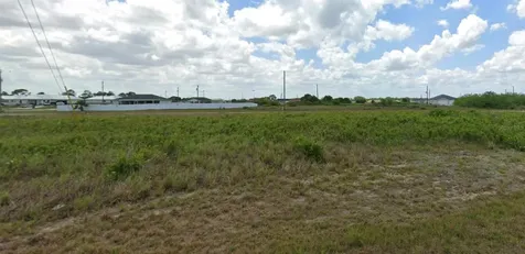 9013 Maywood Circle Labelle FL 33935