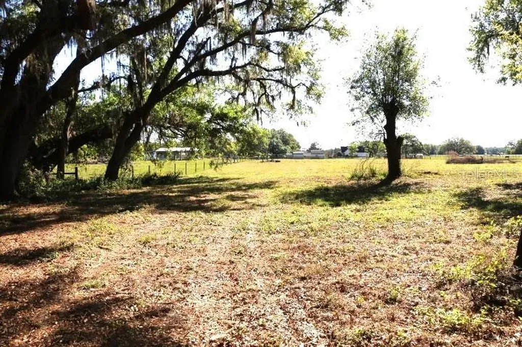 Cr 48 Bushnell FL 33513