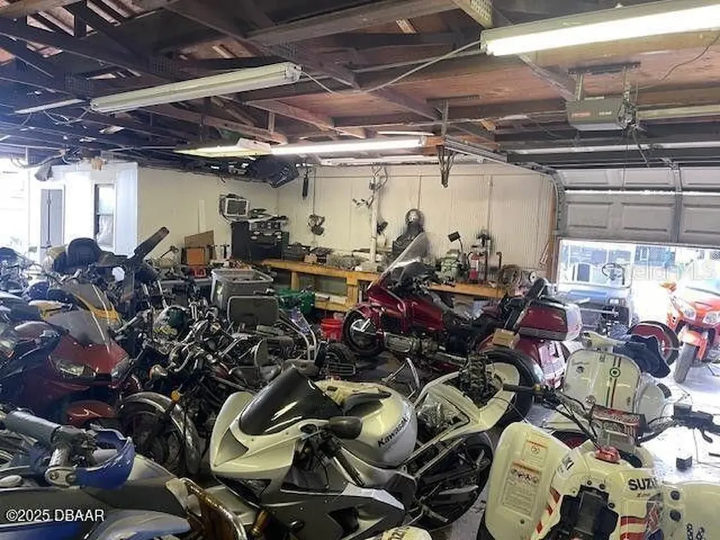 1520 N Nova Road Daytona Beach FL 32117