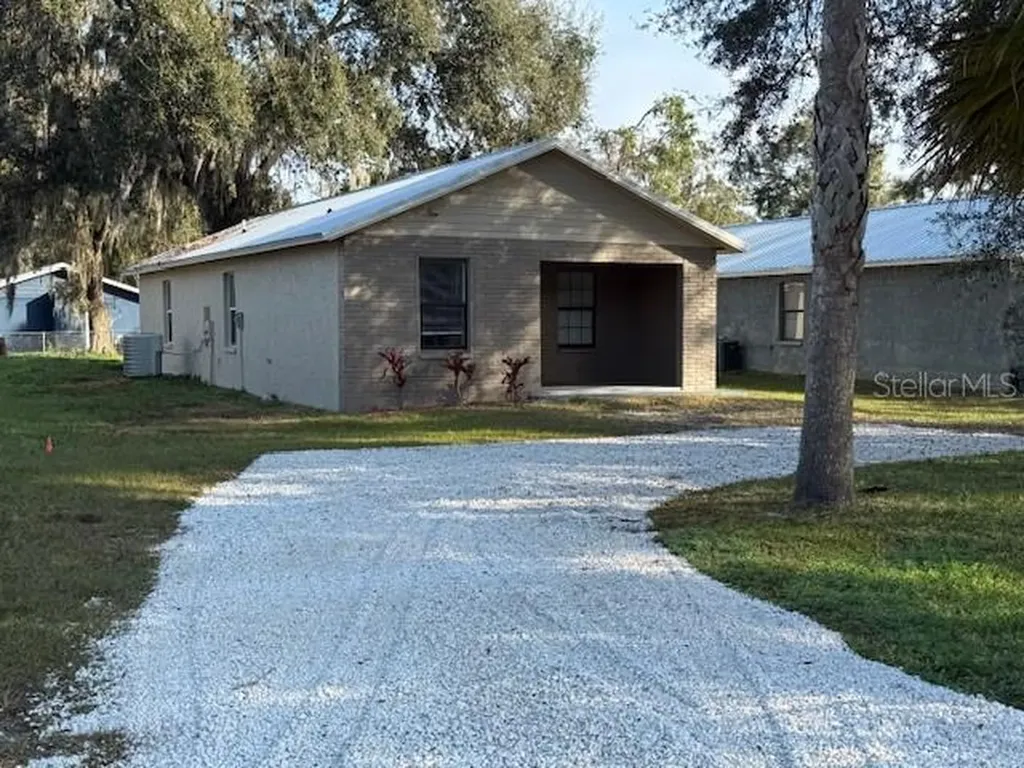 1352 SW 69th Road Bushnell FL 33513