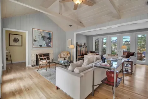 980 S Orange Avenue Sarasota FL 34236
