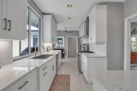 980 S Orange Avenue Sarasota FL 34236