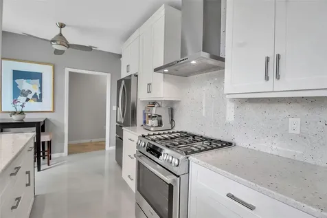 980 S Orange Avenue Sarasota FL 34236
