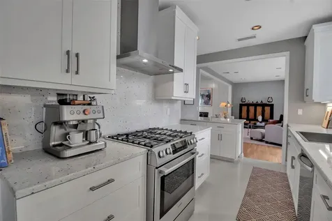 980 S Orange Avenue Sarasota FL 34236