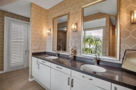 980 S Orange Avenue Sarasota FL 34236