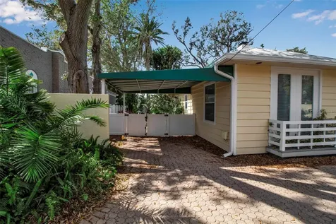980 S Orange Avenue Sarasota FL 34236