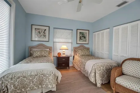 980 S Orange Avenue Sarasota FL 34236