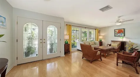 614 Tropical Circle Sarasota FL 34242