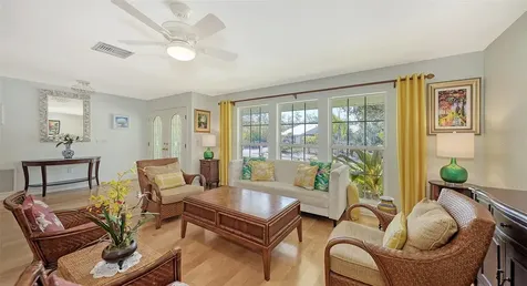 614 Tropical Circle Sarasota FL 34242