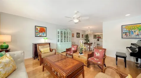 614 Tropical Circle Sarasota FL 34242