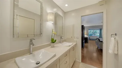 614 Tropical Circle Sarasota FL 34242